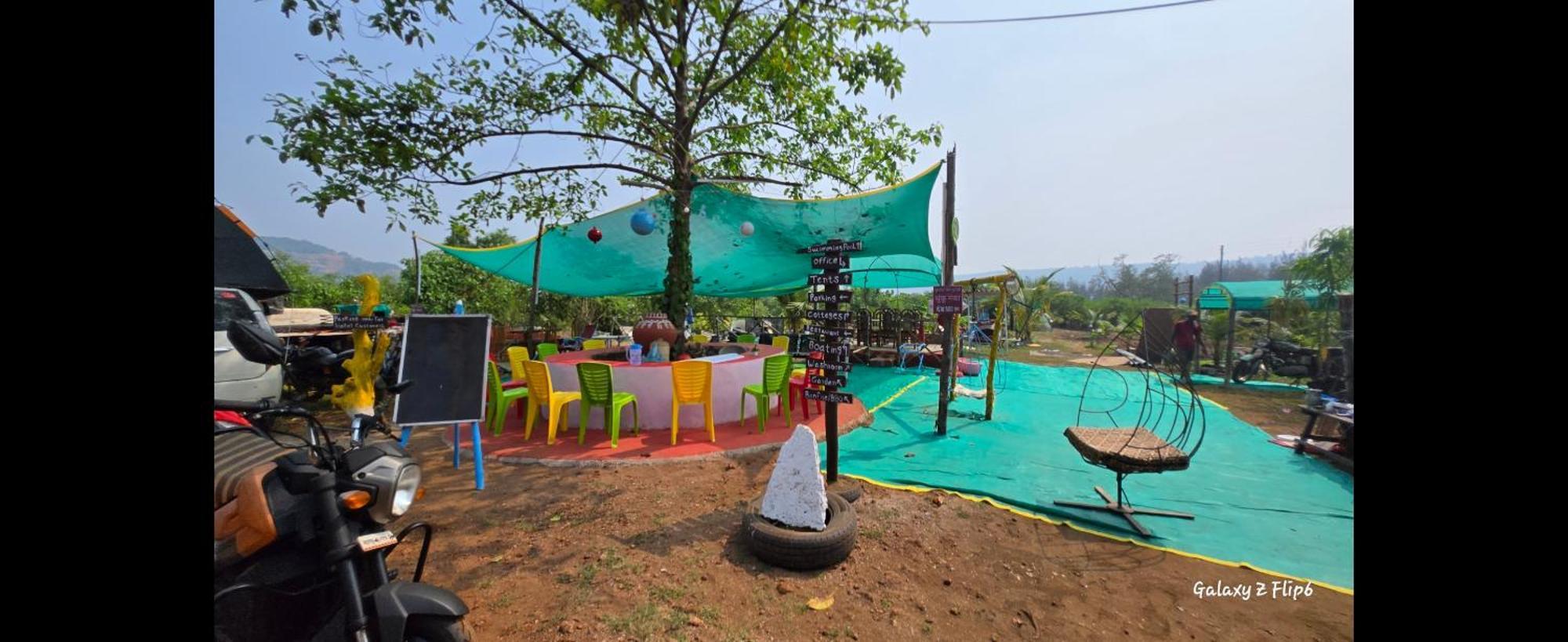 Sea Touch Beach Resort Harihareshwar Esterno foto